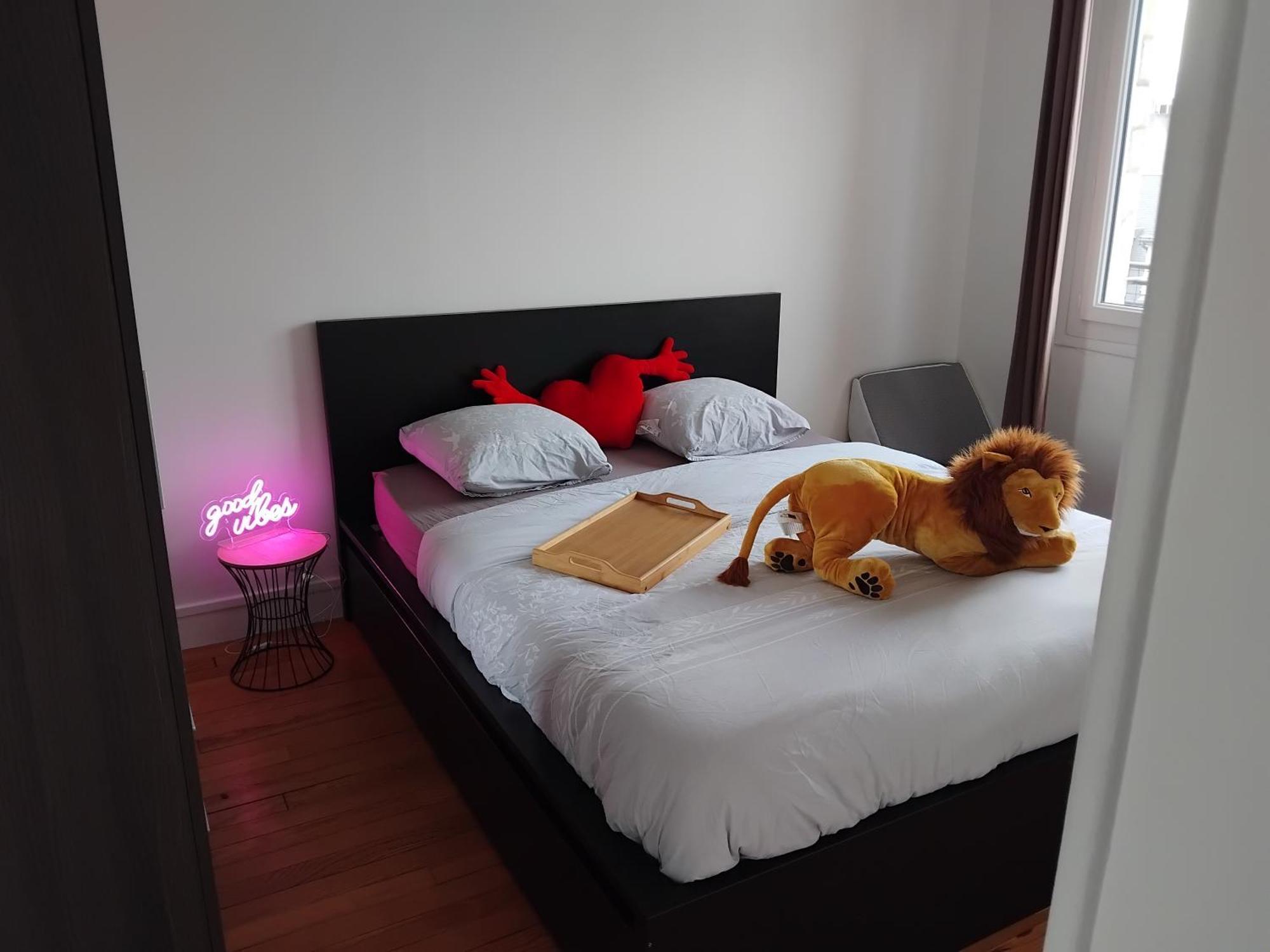 Au Calme Apartment Caen Bagian luar foto